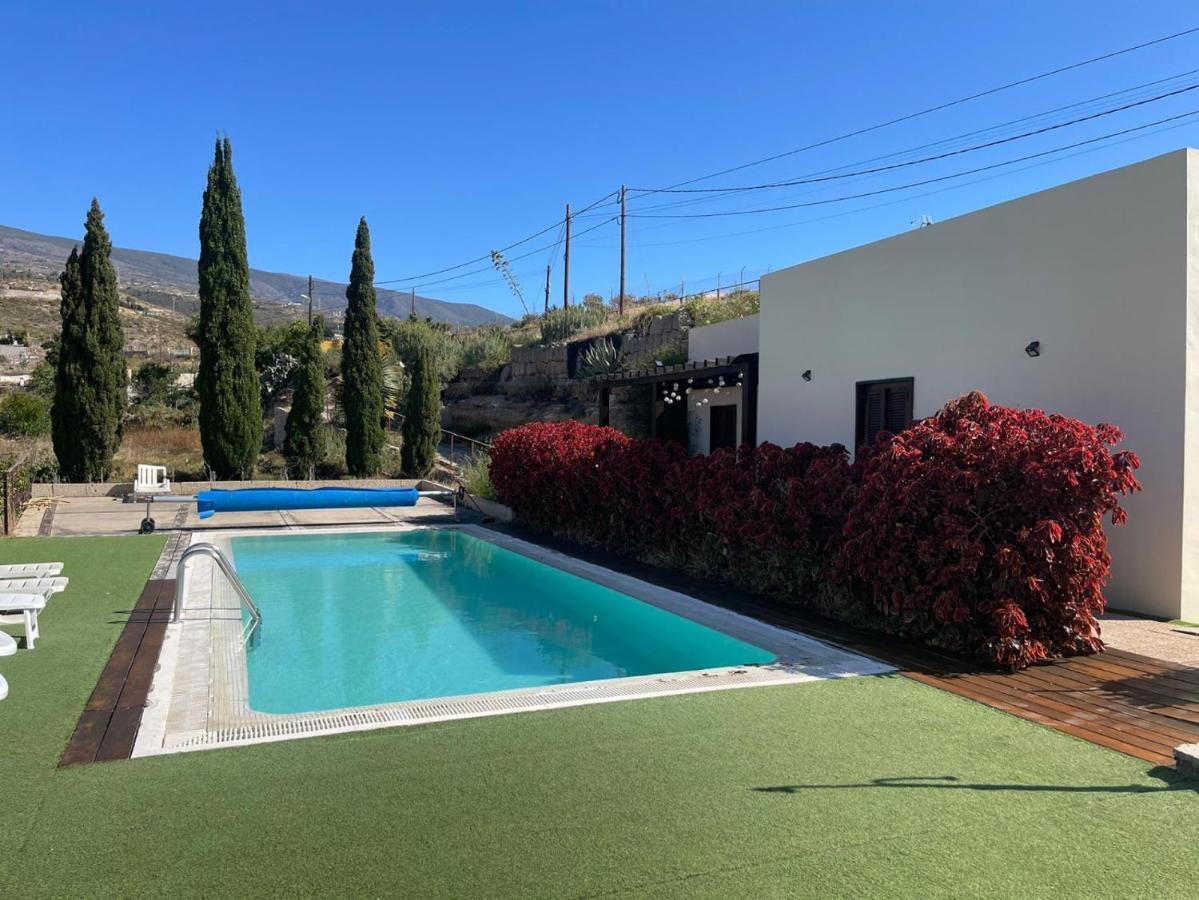 Con Vistas Maravillosas En Arico Vakantiehuis