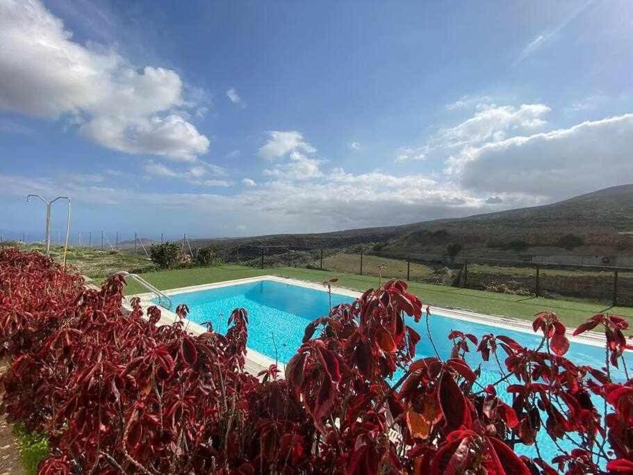 Con Vistas Maravillosas En Arico Sabina Alta